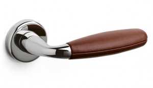 Ручка Olivari CLUB отделка XE - хром / коричневая кожа
